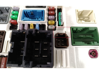 Блок предохранителей 9851622580 Citroen C5 X