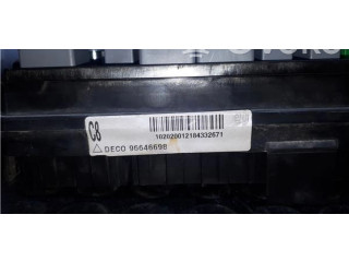 Блок предохранителей 96646698 Chevrolet Epica