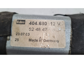 Электрический двигатель для регулировки положения руля