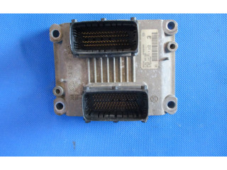 Блок управления двигателя 0261208205, 1039S04982   Fiat Idea
