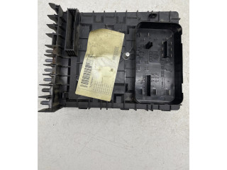 Блок предохранителей 1K0937125D Volkswagen Caddy