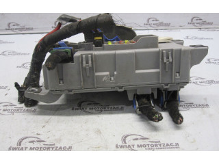 Блок предохранителей 01368890080 Citroen C5