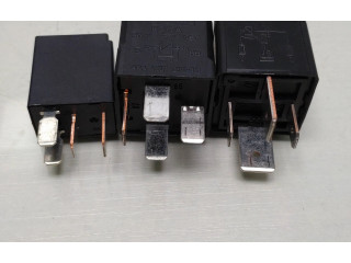 Pojistková skříňka 13800159, 6G9T14B192AA Volvo V60 2011