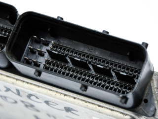 Блок управления двигателем Блок управления 0281014585, 1860A585 Mitsubishi Lancer X