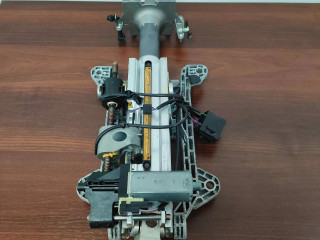 Рулевая рейка FW93-3C529-AA, 2000000399195 Jaguar XJ X351 2009-2019 года