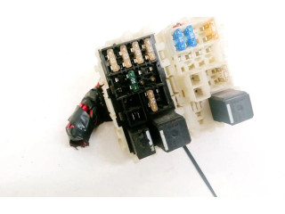 Блок предохранителей     Volvo S80    