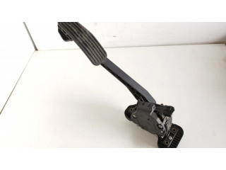 Педаль акселератора