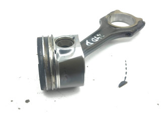 Píst Mercedes-Benz S W220 -