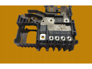 Блок предохранителей 13362767 Opel Meriva B