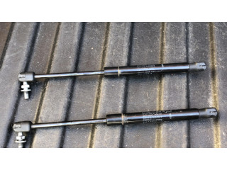 Амортизатор капота двигателя