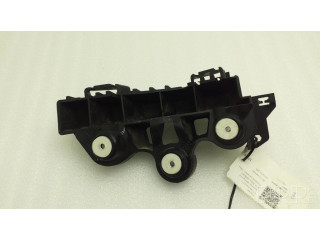 Задний держатель бампера