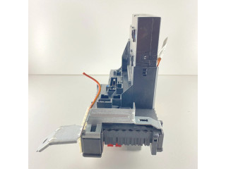 Pojistková skříňka A2049005201 Mercedes-Benz C W204 2009