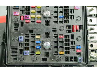 Блок предохранителей 68347003AE   Jeep Grand Cherokee WL    