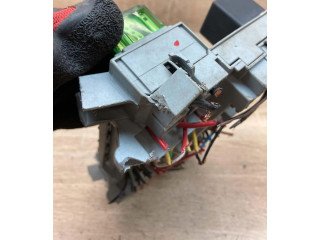 Pojistková skříňka 90464777, 091448292 Opel Corsa B 1993