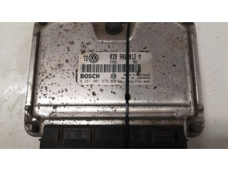 Блок управления двигателя 038906012M, 0281001979 Volkswagen Polo