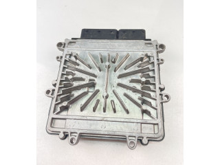 Блок управления двигателем Блок управления 30729826A, 0281012103   Volvo V70