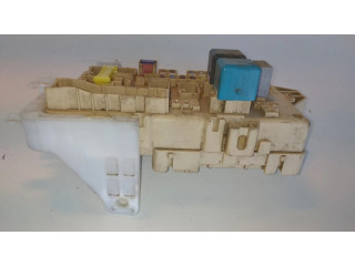 Блок предохранителей 892210F010   Toyota RAV 4 (XA30)    