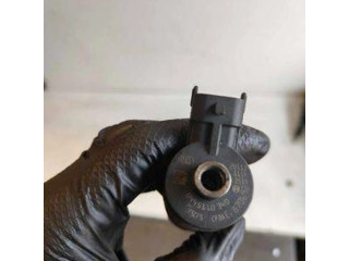 Vstřikovač 0445110340 Citroen C3 Picasso pro naftový motor 1.6