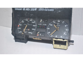 Přístrojová deska Volkswagen PASSAT B2 1984 321919033GS