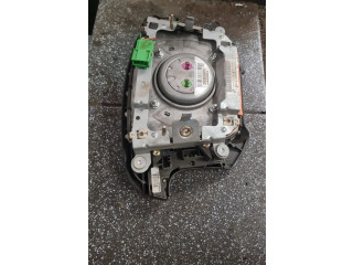 Подушка безопасности водителя 8684179   Volvo V70