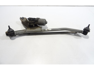 Моторчик дворников 8200619512    Dacia Duster