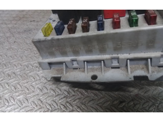 Блок предохранителей 51742420   Alfa Romeo GT    