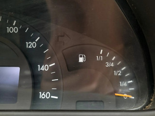 Přístrojová deska Mercedes-Benz C W203 2004 A2035403147, 110080231005