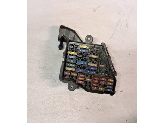 Блок предохранителей  8D2941824   Audi A6 S6 C6 4F    