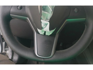 Руль Tesla Model 3 2017 - года