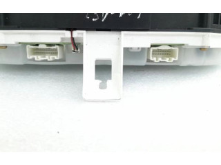 Přístrojová deska Mazda 3 I 2004 4SBN9KA