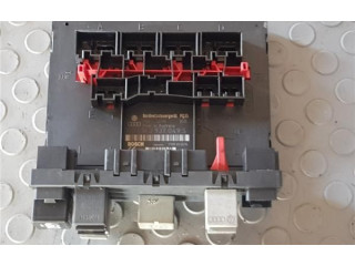   Pojistková skříňka 1K0937049S   Volkswagen Caddy 2004