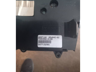 Блок управления климат-контролем 8697140, 05W04E02 Volvo V70
