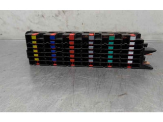 Pojistková skříňka Řídící jednotka BSM 2025450901 Meredes-Benz C W202 1994