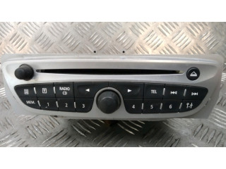 Радио/ проигрыватель CD/DVD / навигация