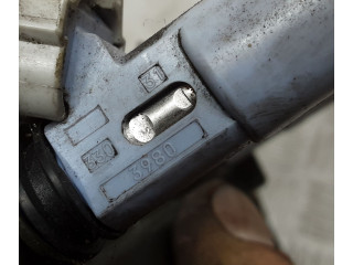 Vstřikovač 3303980 Suzuki Liana M13A