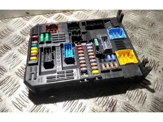 Блок предохранителей 983288108000 Peugeot 2008 I