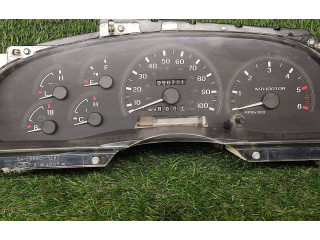 Přístrojová deska Lincoln Navigator 2006 F65F10C956BC, F75F10848AA