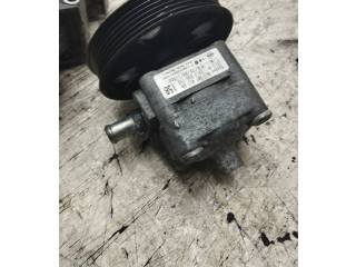 Насос усилителя руля 30741790   Volvo V70