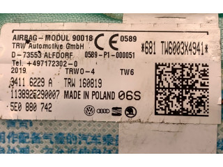 Боковая подушка безопасности 5E0880742 Skoda Octavia Mk3 (5E)