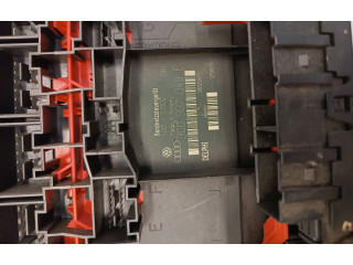 Блок комфорта 3C0937049E Skoda Octavia Mk2 (1Z)