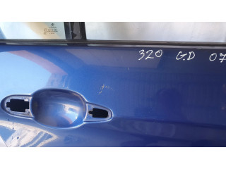 Задняя дверь