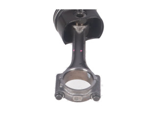 Поршень Шатун  05L105401K  Volkswagen PASSAT B8  