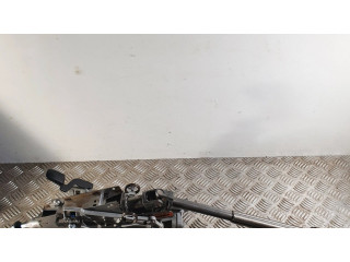 Крестовидная связь оси рулевого колеса