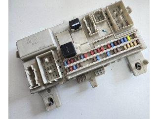 Блок предохранителей 31254903, 519096804   Volvo C30    