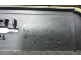 Pojistková skříňka A2465400182 Mercedes-Benz GLA W156 2014