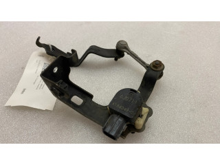 Передний датчик высоты подвески