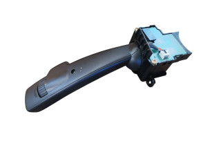 Ручка стеклоочистителей 8682869   Volvo V50