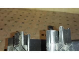 Блок предохранителей MB700200B, MB502000B Subaru Outback