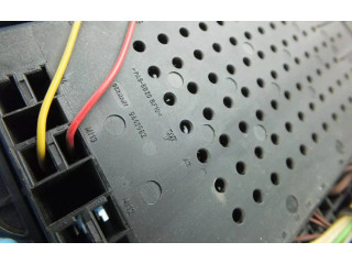 Блок предохранителей  08696098, 8679899   Volvo V70    