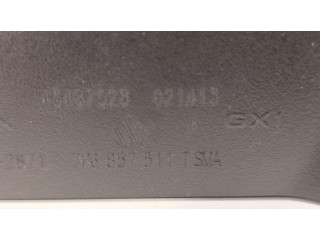 Зеркало заднего вида (в салоне)